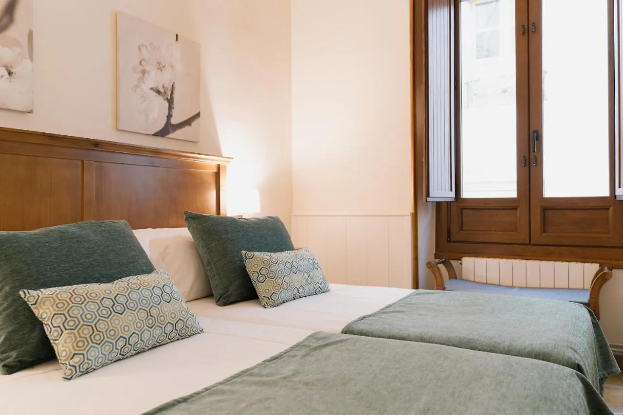Apartamentos Turisticos San Matias Granada Apartment