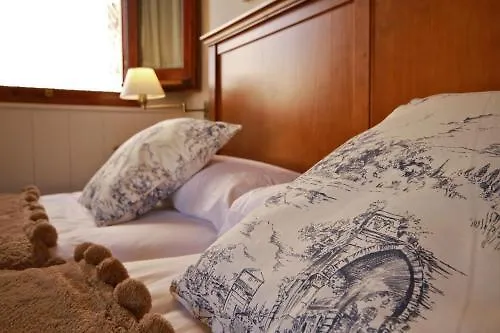 Apartamentos Turisticos San Matias Гранада